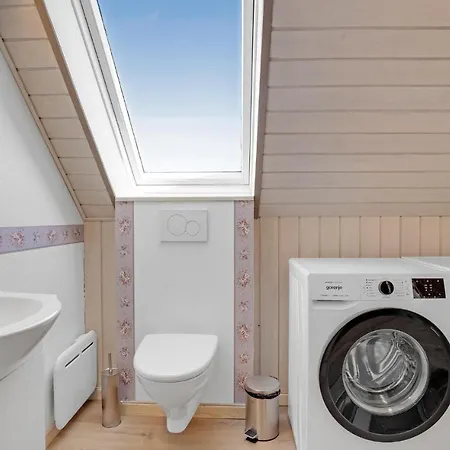 Gorgeous In With Kitchen