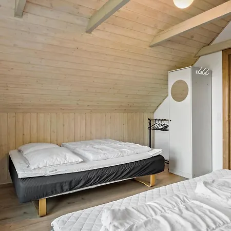 2 Bedroom Gorgeous In Appartement *