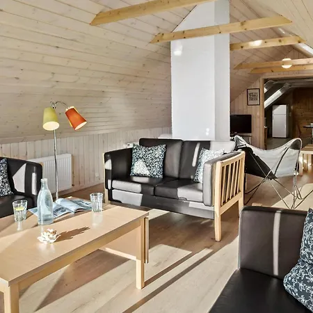 2 Bedroom Gorgeous In *
