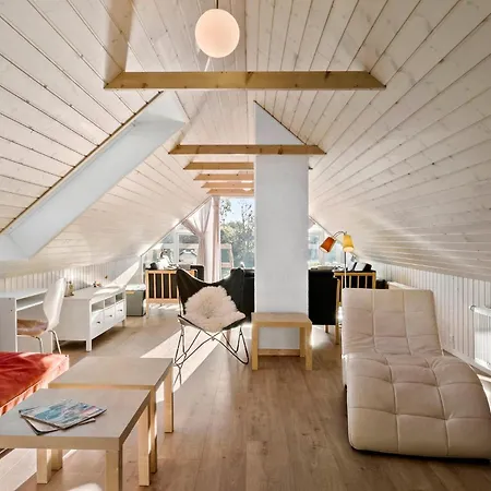 2 Bedroom Gorgeous In Appartement