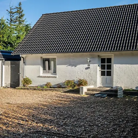 2 Bedroom Gorgeous In Appartement Pandrup