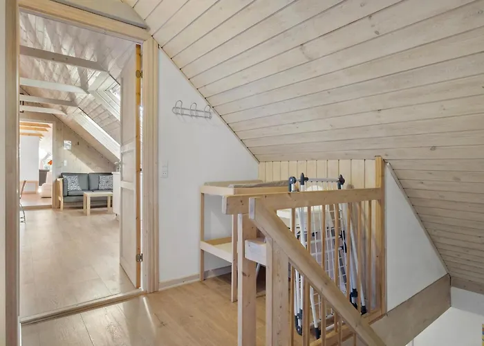 2 Bedroom Gorgeous In Appartamento *